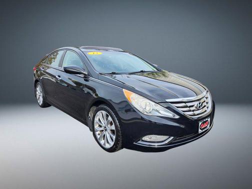2013 Hyundai SONATA SE