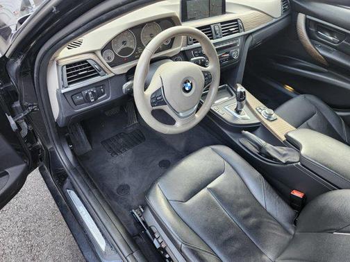 2012 BMW 328 328i