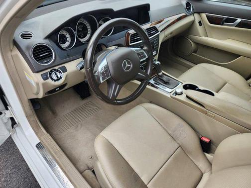 2014 Mercedes-Benz C-Class C 300 4MATIC Luxury