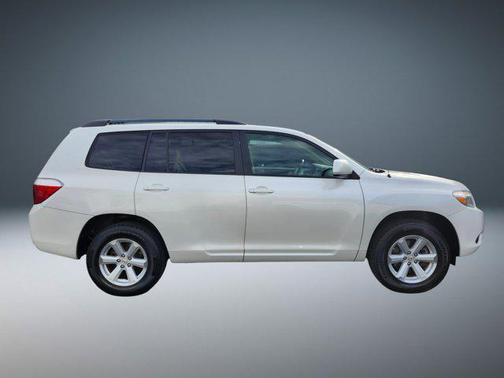 2010 Toyota Highlander SE