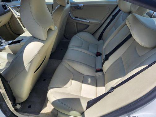 2015 Volvo S60 T5 Premier