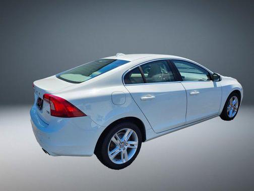 2015 Volvo S60 T5 Premier