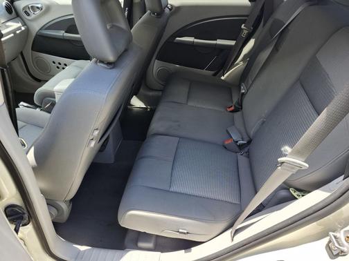 Cool Vanilla 2008 Chrysler PT Cruiser Touring