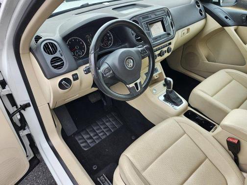 2016 Volkswagen Tiguan S