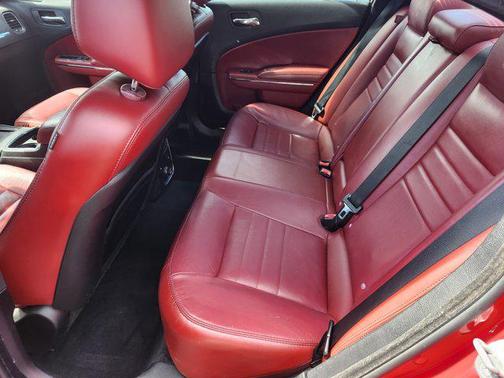 2013 Dodge Charger SXT
