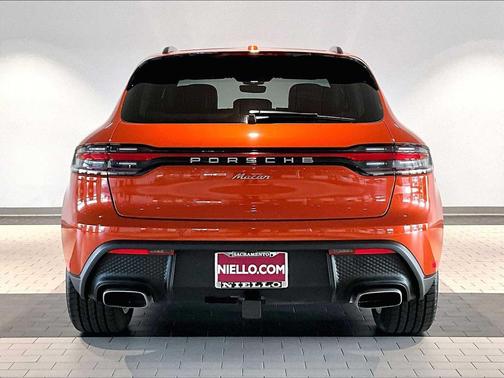 2025 Porsche Macan T