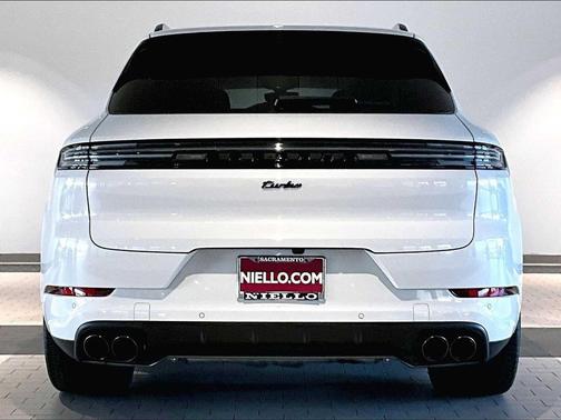 2025 Porsche Cayenne Turbo
