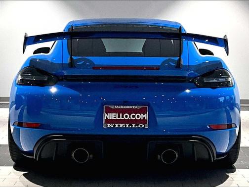 2023 Porsche 718 Cayman GT4 RS