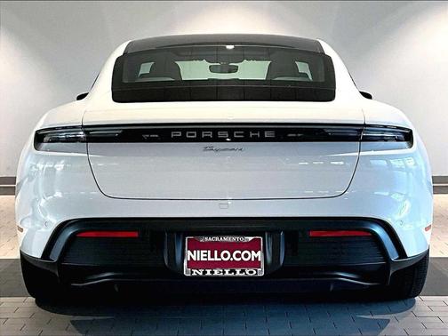 2025 Porsche Taycan RWD