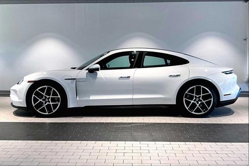 2025 Porsche Taycan RWD