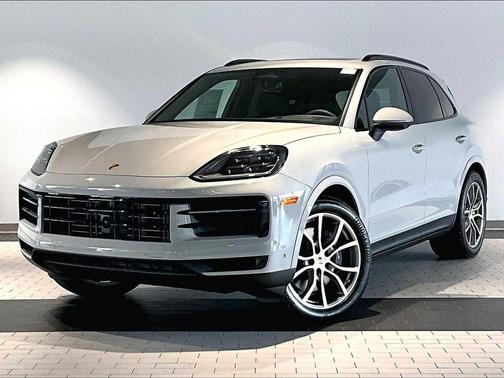 Chalk 2026 Porsche Cayenne Cayenne