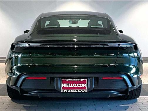 2025 Porsche Taycan RWD