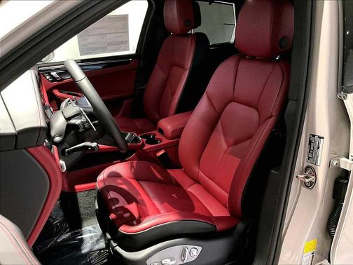 2026 Porsche Macan S