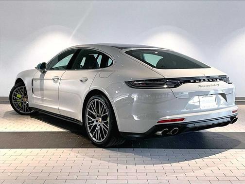 2023 Porsche Panamera Turbo S