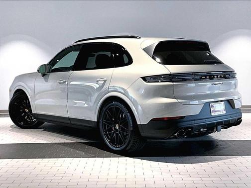 2025 Porsche Cayenne S
