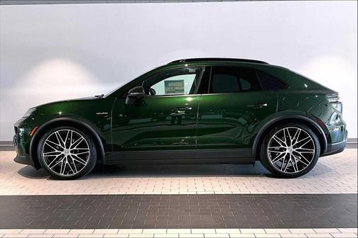 2025 Porsche Macan 4