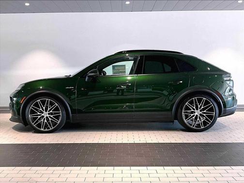 2025 Porsche Macan 4