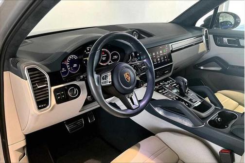 2022 Porsche Cayenne E-Hybrid S