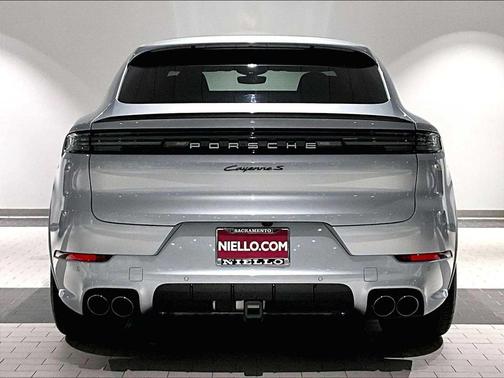 2025 Porsche Cayenne S
