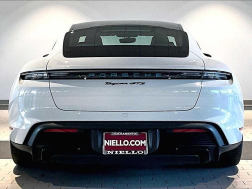 2024 Porsche Taycan GTS