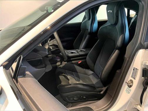 2024 Porsche Taycan GTS