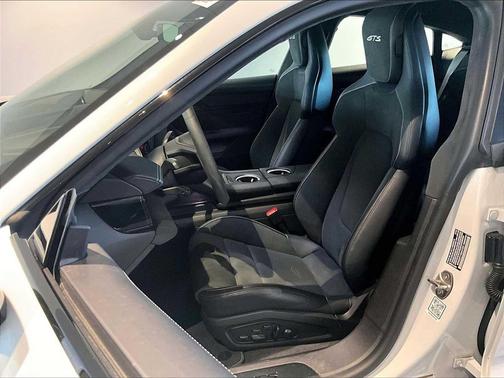 2024 Porsche Taycan GTS