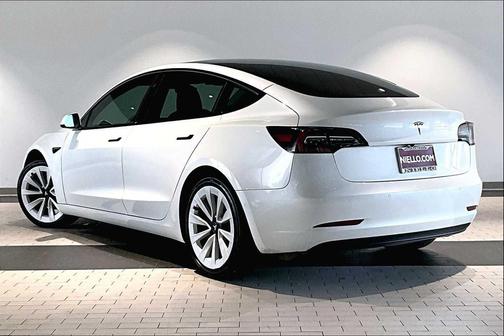 2021 Tesla Model 3 Standard Range Plus
