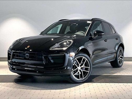 2026 Porsche Macan AWD