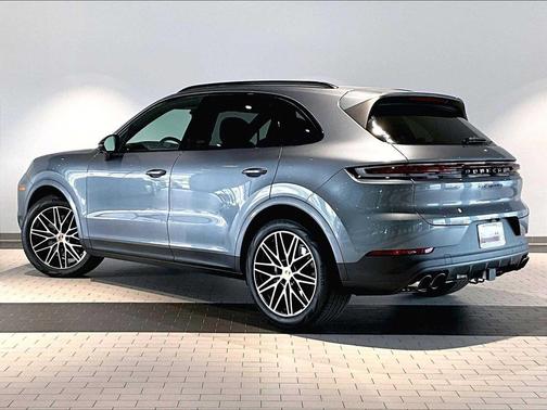 VANADIUM 2026 Porsche Cayenne Cayenne
