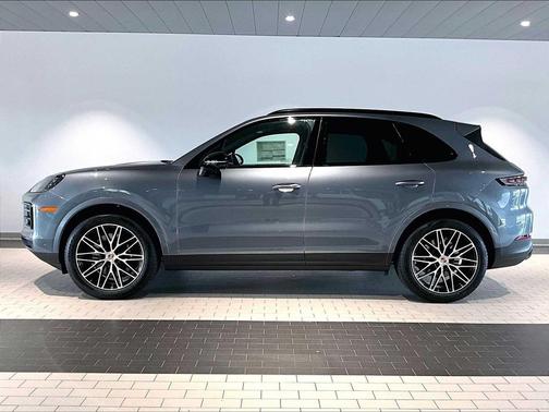 VANADIUM 2026 Porsche Cayenne Cayenne