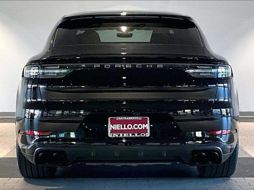 2022 Porsche Cayenne Turbo