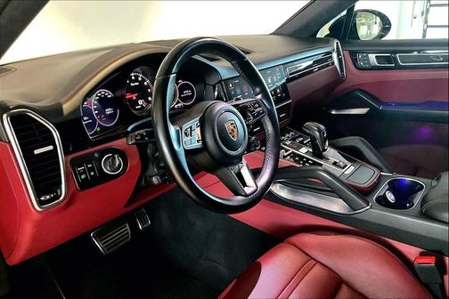 2022 Porsche Cayenne Turbo
