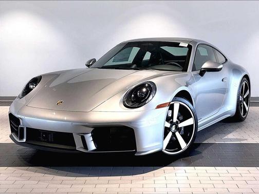 GT SILVER 2026 Porsche 911 Carrera