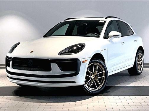 2025 Porsche Macan AWD