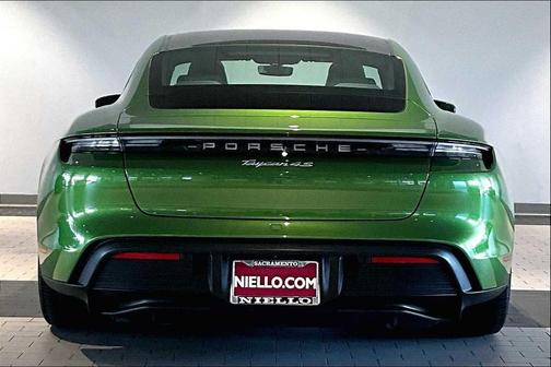 2022 Porsche Taycan 4S