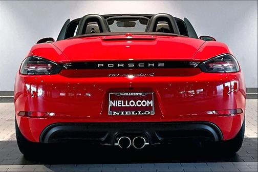 2024 Porsche 718 Boxster S