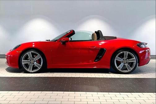 2024 Porsche 718 Boxster S