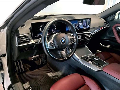 2023 BMW 230 i