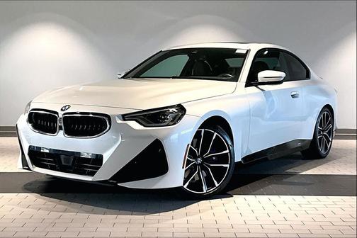 2023 BMW 230 i