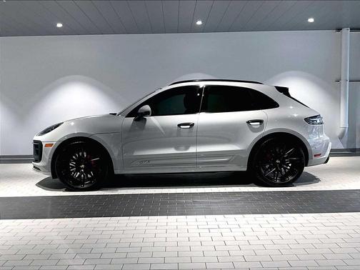2022 Porsche Macan GTS
