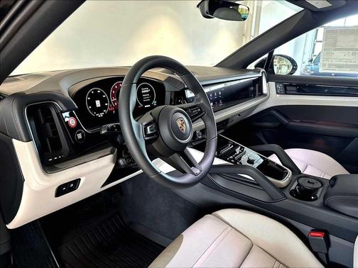 CHROMITE 2026 Porsche Cayenne Cayenne