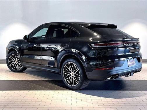 CHROMITE 2026 Porsche Cayenne Cayenne