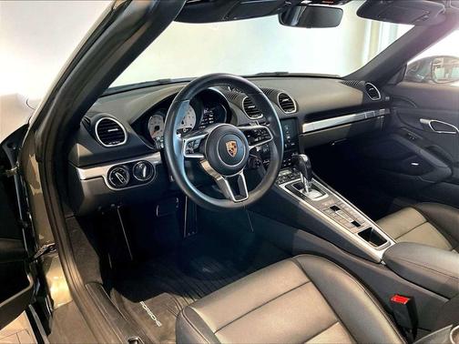 2024 Porsche 718 Boxster S