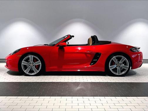 2024 Porsche 718 Boxster S