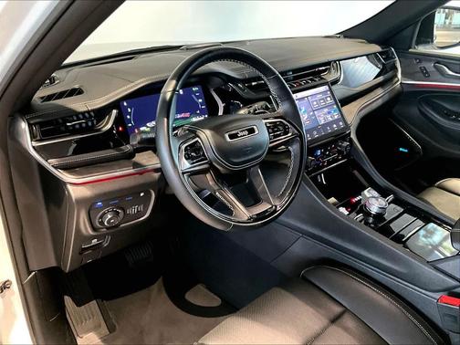 2023 Jeep Grand Cherokee 4xe Overland