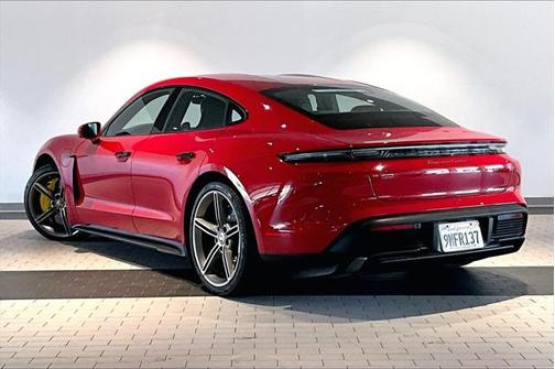 2021 Porsche Taycan Turbo S