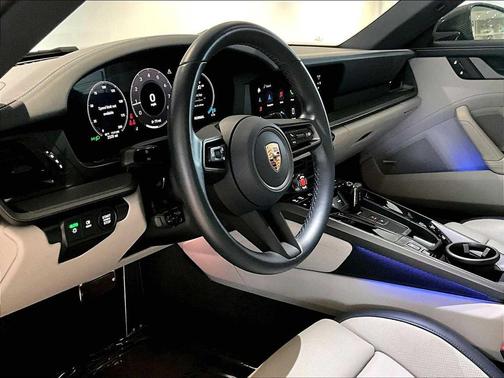 2025 Porsche 911 Carrera