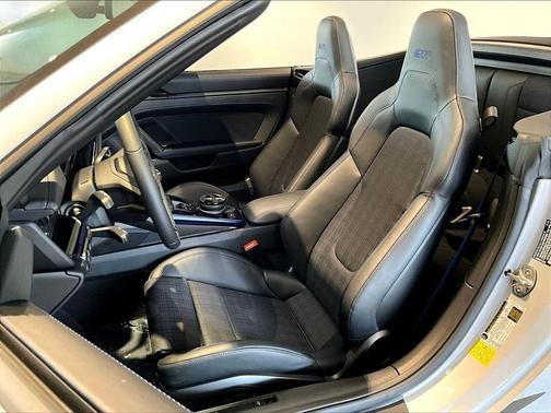 ICE GREY 2026 Porsche 911 Carrera T