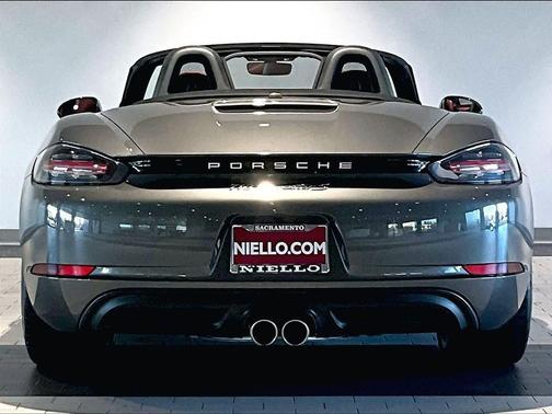 2021 Porsche 718 Boxster S