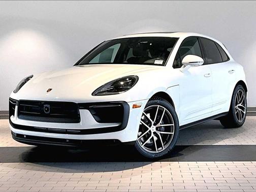 2026 Porsche Macan AWD